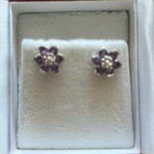 Amethyst Flower Earrings in Sterling Silver From Cabochon Fine Jewelry, NWOT